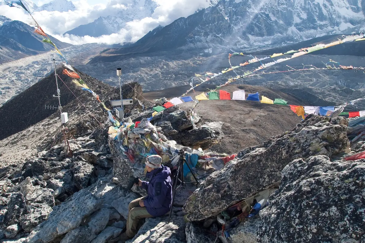 Prayer flags on the summit of Kala Patthar